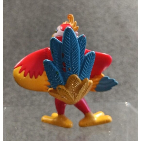 Rainforest Cafe Rio Red Macaw & Posing Elephant Movable Action Figure VTG 2000 - Picture 5 of 10